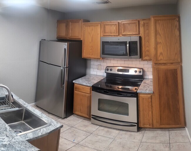 Photo - 10527 Perrin Beitel Rd Apartment
