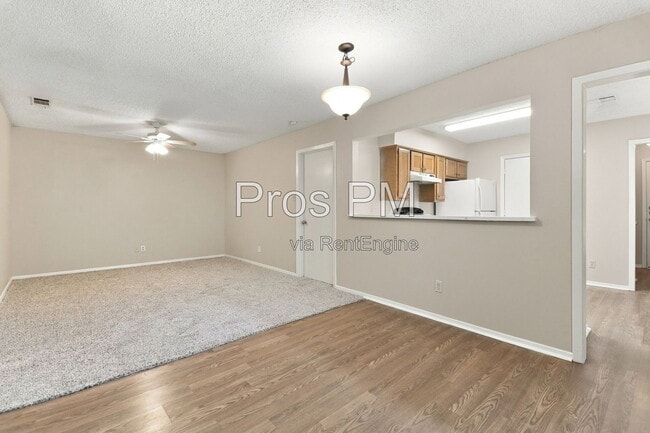 329 Casie Ct