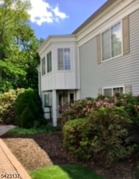 Building Photo - 247 Riveredge Dr Unit 247