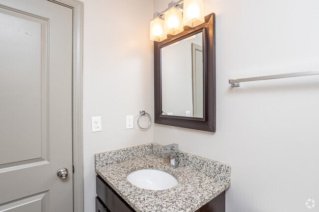 1BR, 1BA - Bathroom