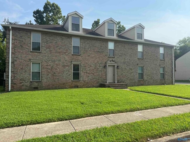 Building Photo - 2609 Wynterhall Rd SE