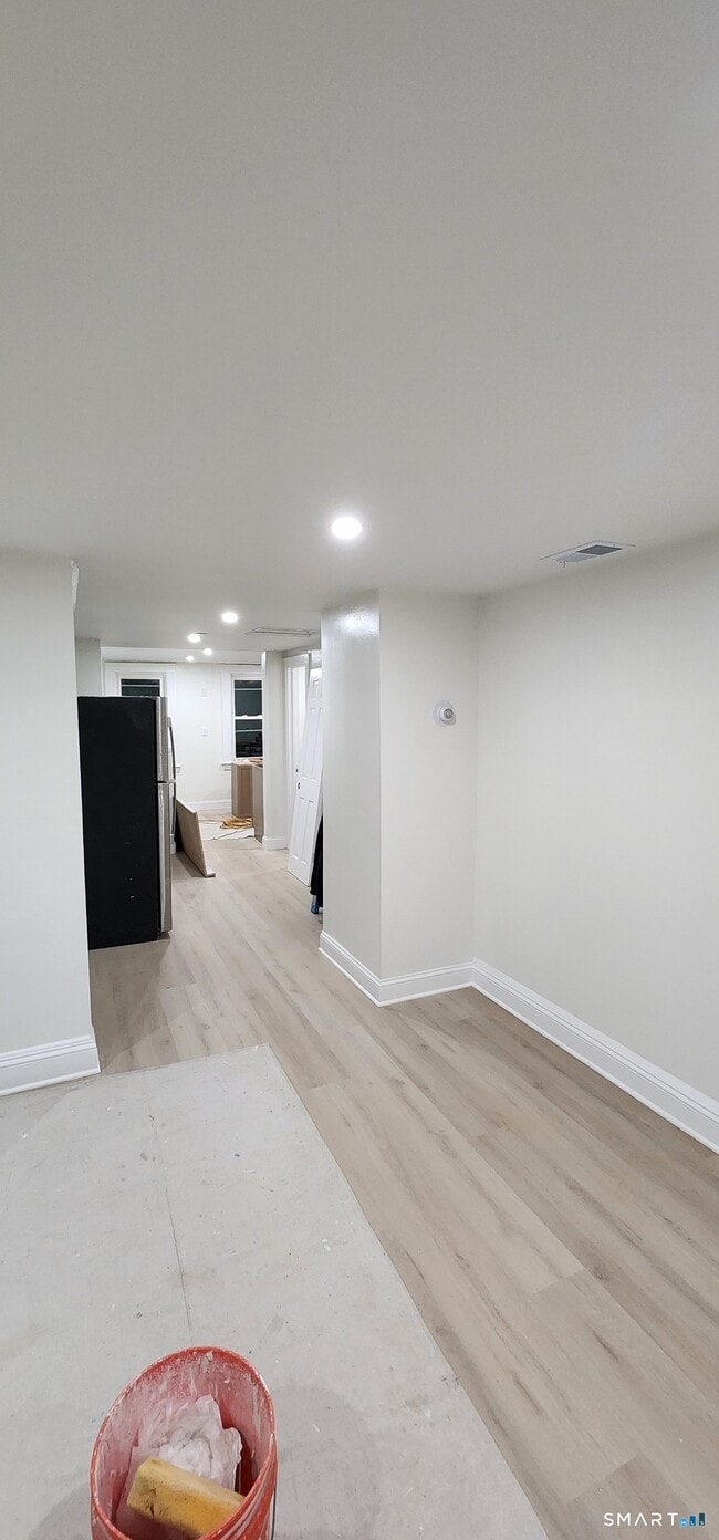 Photo - 1655 Iranistan Ave