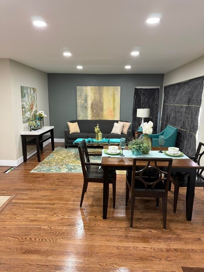 Photo - 16540 Marlowe St