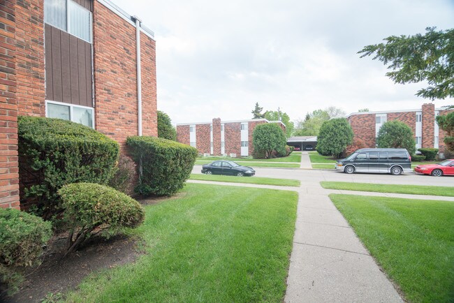 Carriage House Apartments
