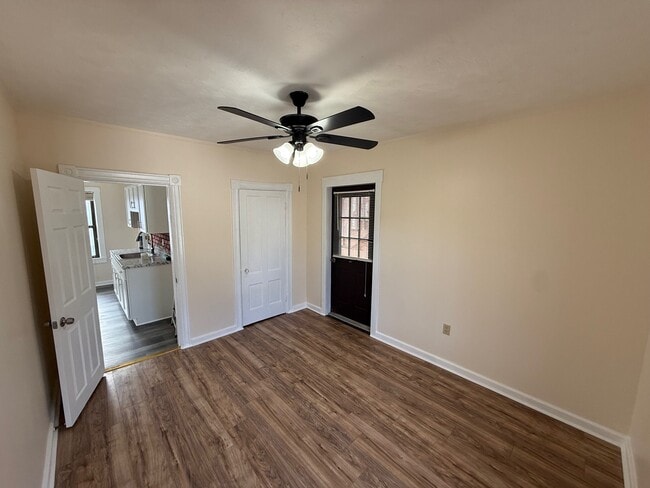 28 Harris St Unit 2