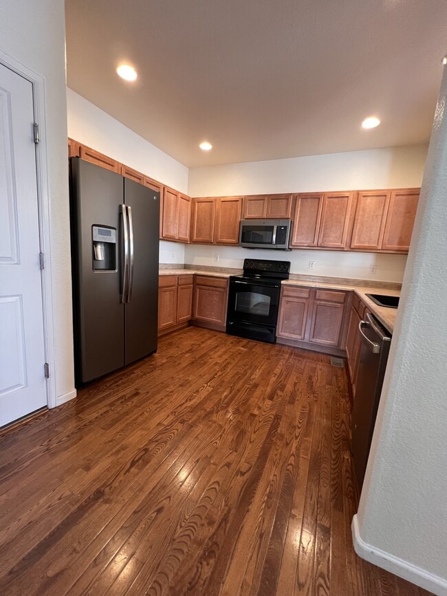 Photo - 6924 White Sand Pt Townhome