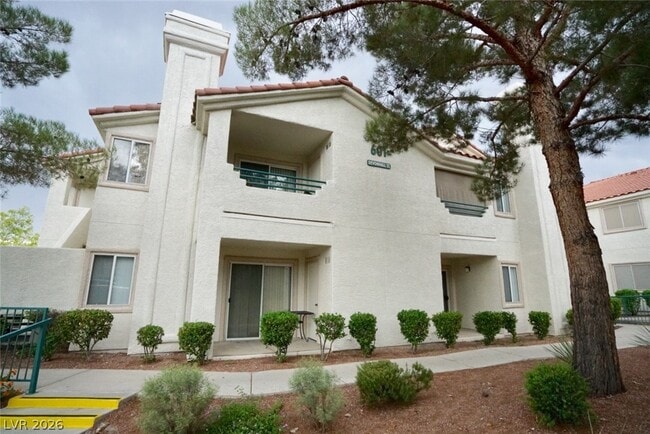 Building Photo - 701 Wheat Ridge Ln Unit 202