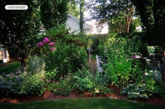 Photo - 110 Burnett St