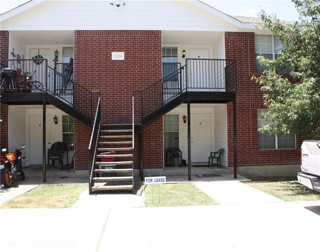 Building Photo - 2208 Katy Ln Rental