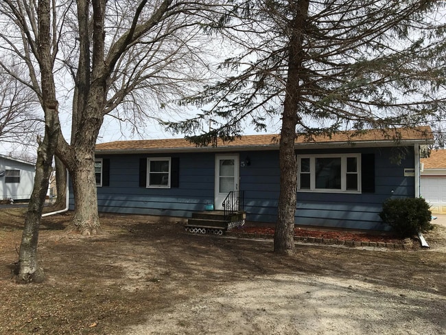 Building Photo - Check this Single-Family Home!