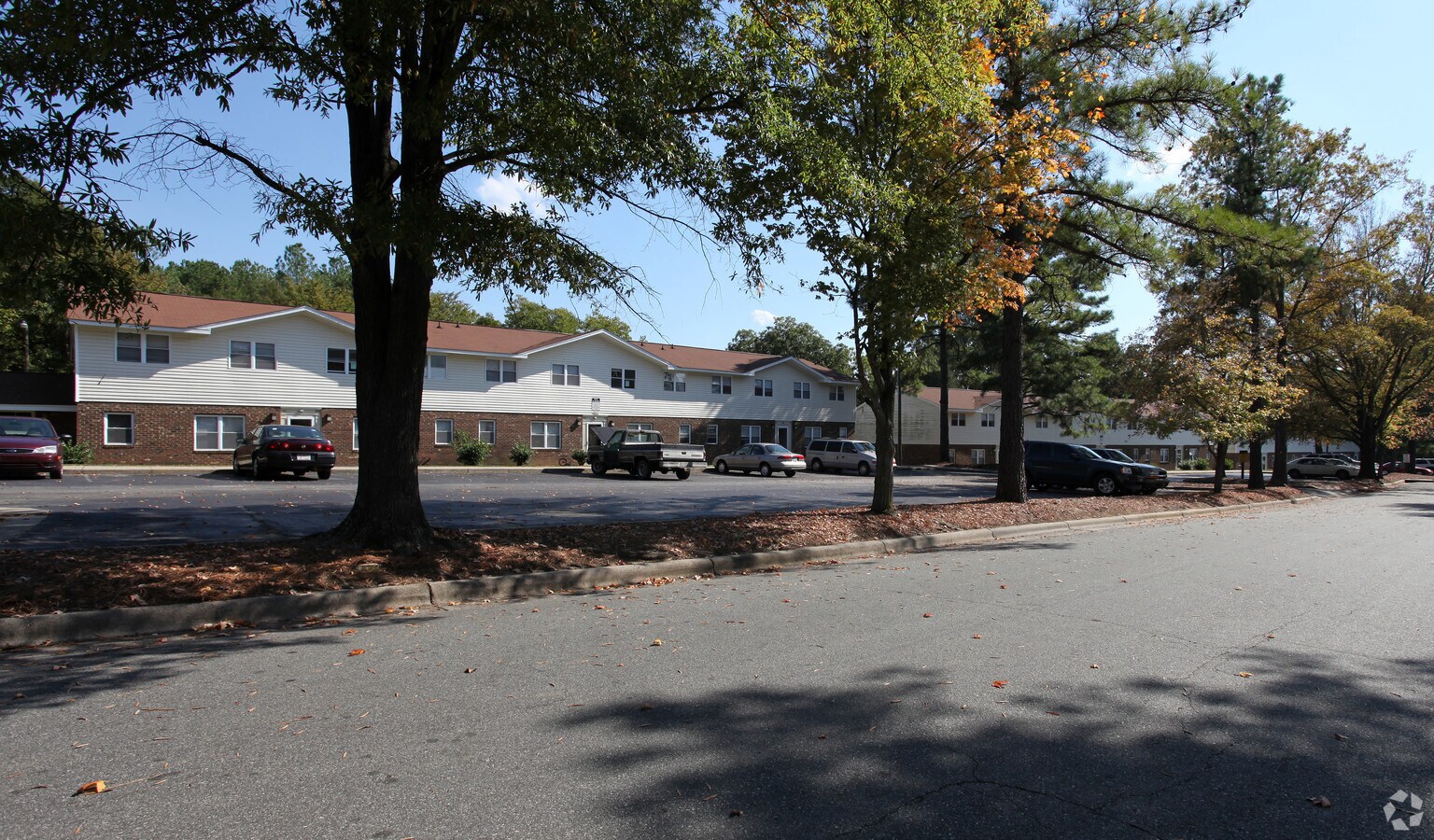 Oak Village Apartments - Oak Village Apartments