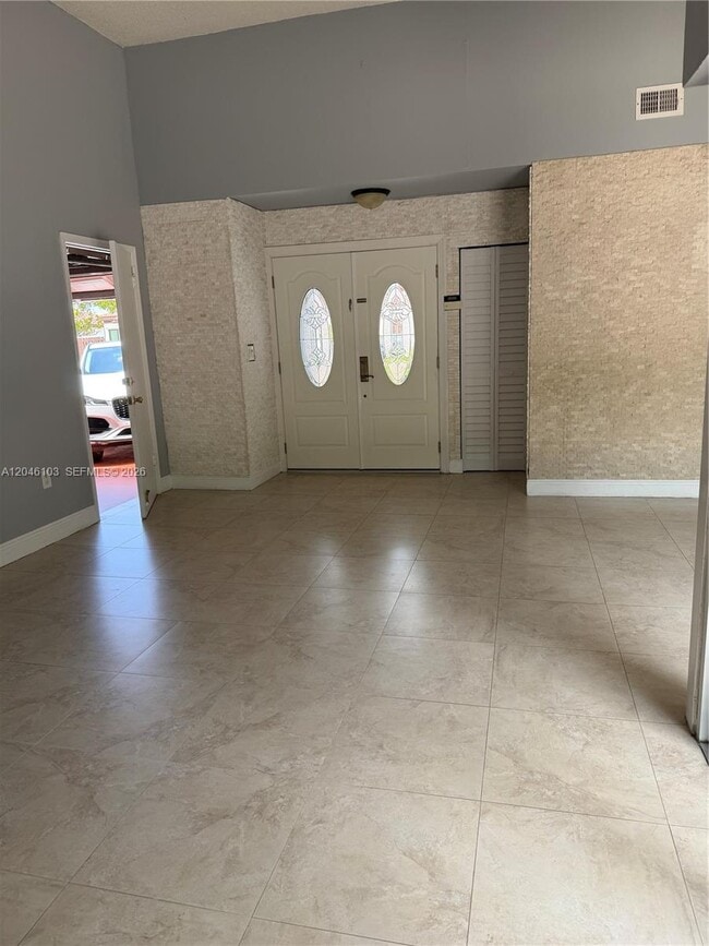 Photo - 616 SW 88th Pl E