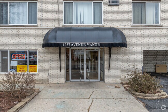 Photo - 1227 S Harlem Ave