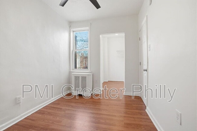 Photo - 1916 S Salford St