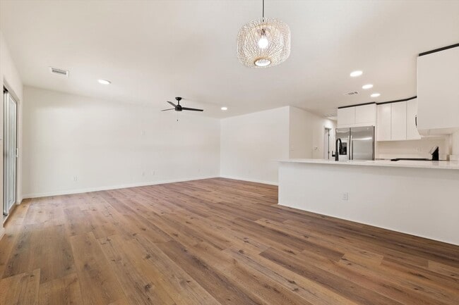 Photo - Magnolia Condos- 2 Bed + Study, 3 Bathrooms