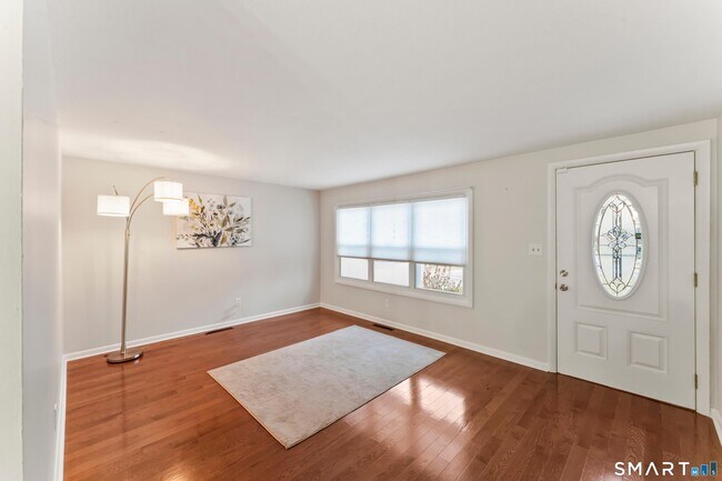 Photo - 67 Dogwood Dr