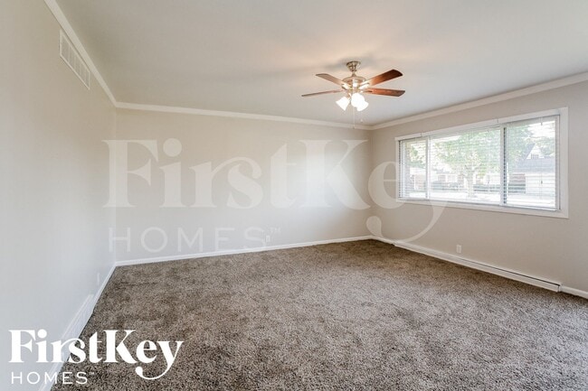 Photo - 5920 Schoolwood Dr