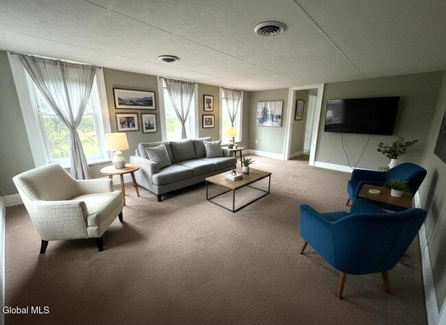 Photo - 1519 New Scotland Rd Unidad 2 Right