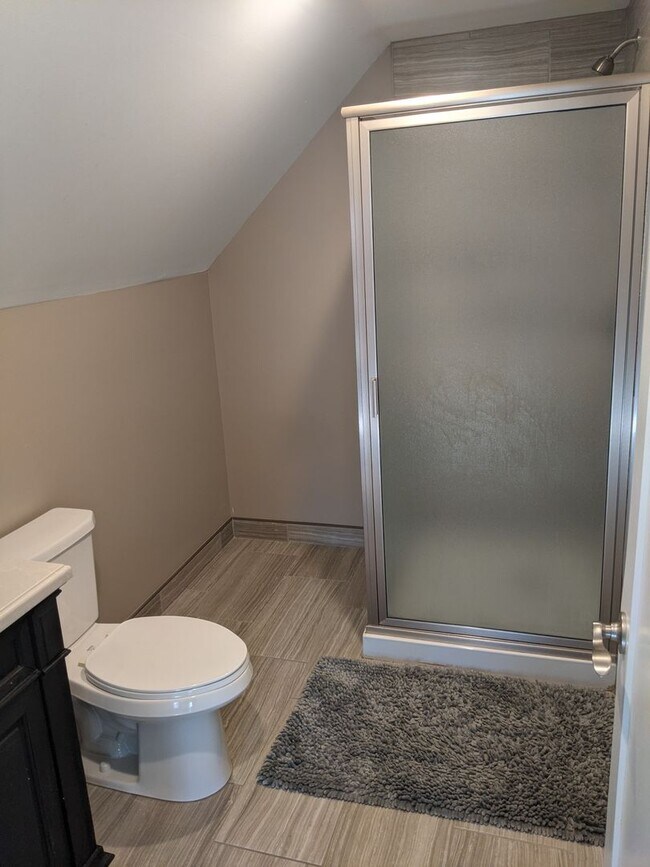 Photo - 1335 Hill St - Electric Included
