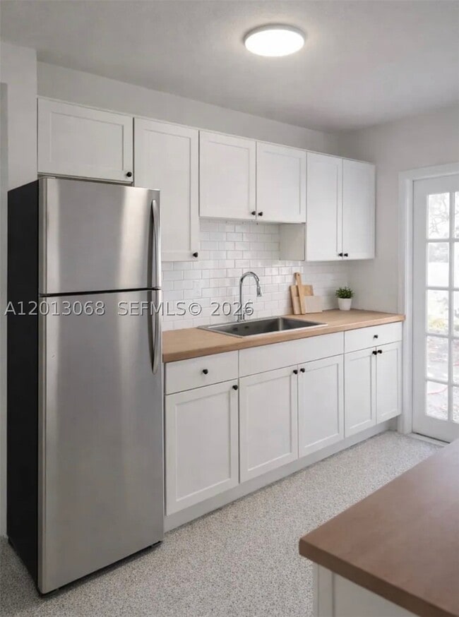 34 SE 1st St