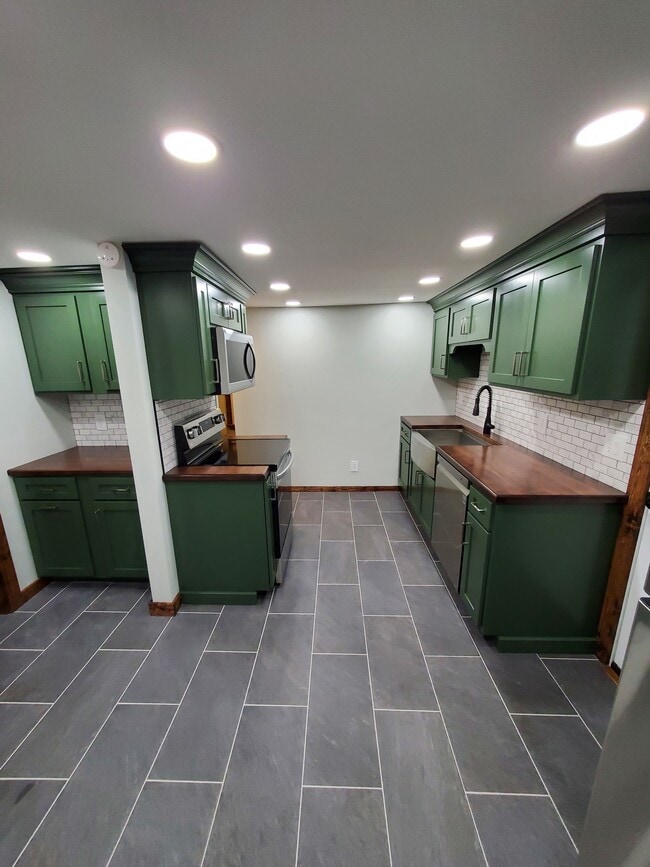 Photo - 189 E 2nd St Unit 201