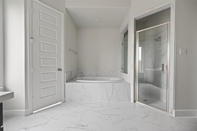 Building Photo - 26310 Meadow Bliss Wy