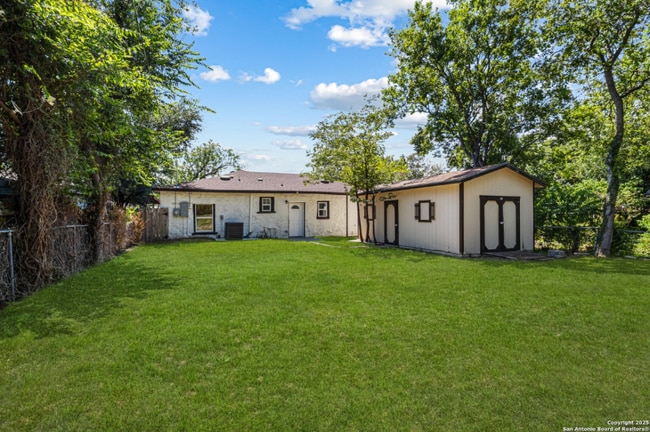 Photo - 911 W Wildwood Dr