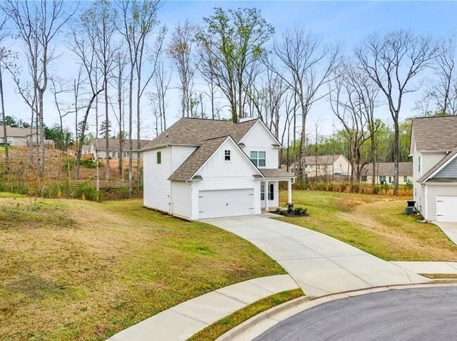 Photo - 207 Finley Dr