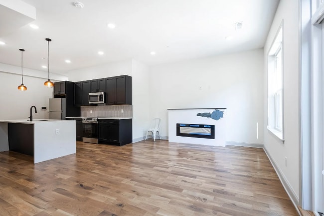 Photo - 2229 N 33rd St Unidad E1