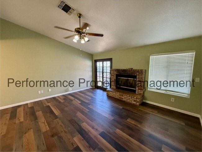 Photo - Updated 3 Bed/2 Bath Taft Home w/ Pool, Solar & $0 Deposit Option