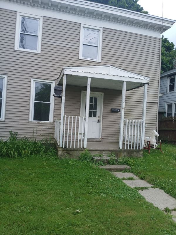 Building Photo - 42 E Cayuga St Rental