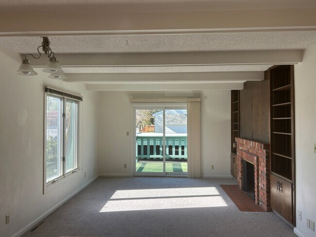 Photo - 2707 13th St W Unidad 4