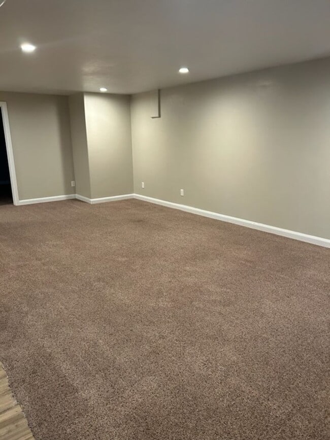 Photo - charming basement apartment