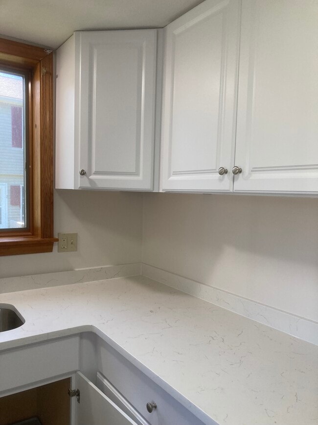 153 Sandwich Rd
