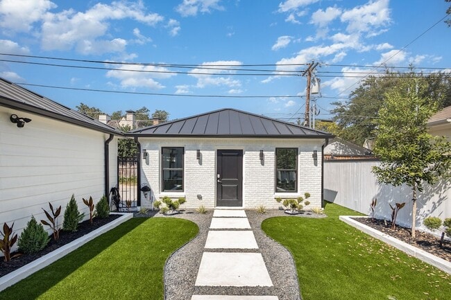 Photo - 4148 Normandy Ave