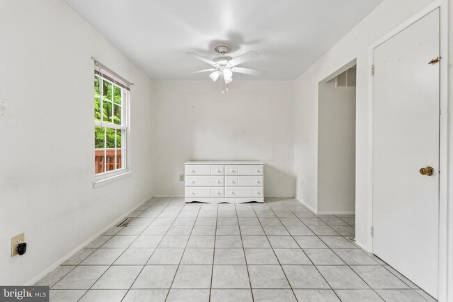 Photo - 18617 Chickadee Ln