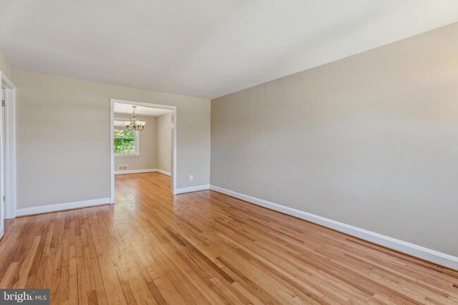 Photo - 586 Lucia Ave
