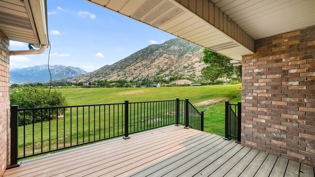Photo - 1275 Cambridge Ct
