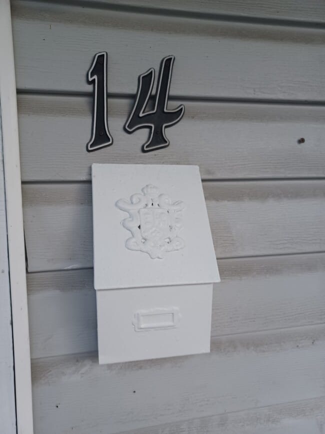 House # and Mailbox - 14 S 2nd St