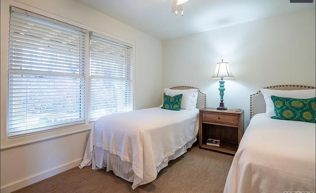 Photo - 205 Blue Stone Trail