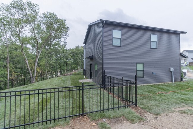 Photo - 2817 Emery Dr Unidad 2817 Emery Dr