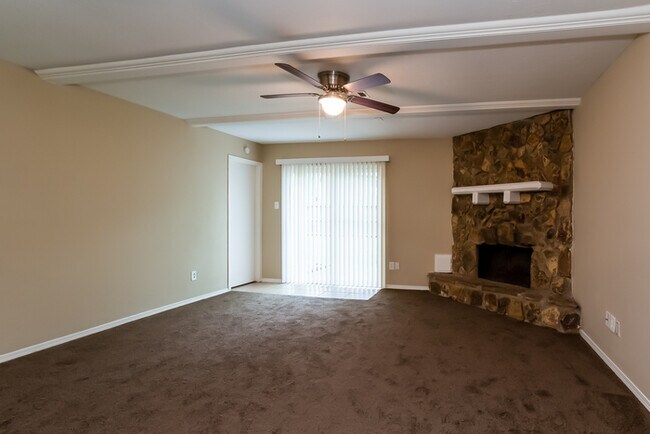 Photo - 3327 Sycamore Springs Dr