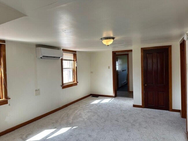 Photo - Northern York School District 2 Bedroom 1 ...