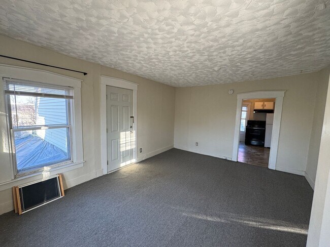 Photo - 3 Nickwackett St Unit Apt 2