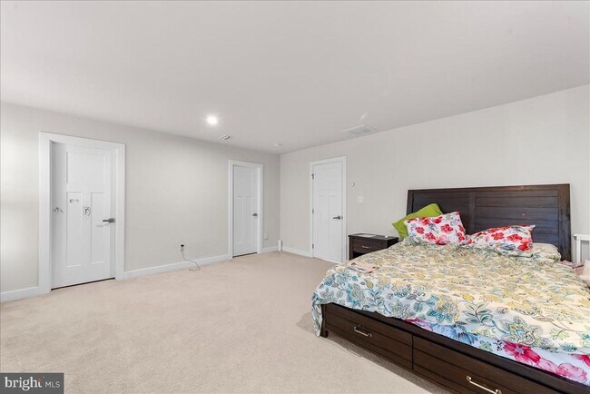 305 Goodwick Dr