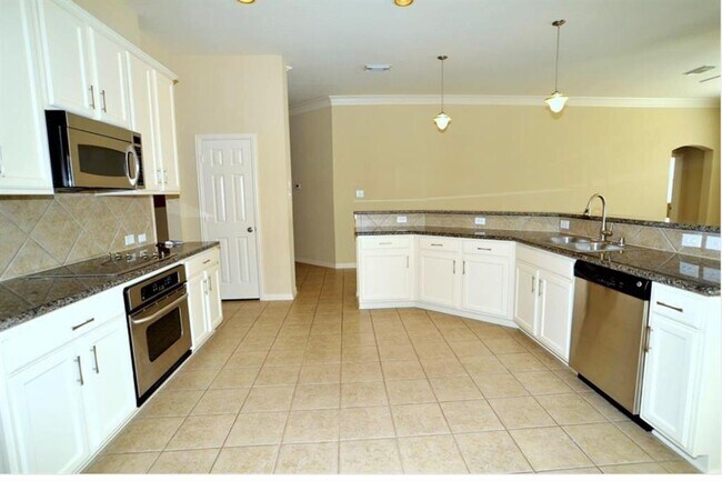 Photo - 2823 Chinaberry Park Ln