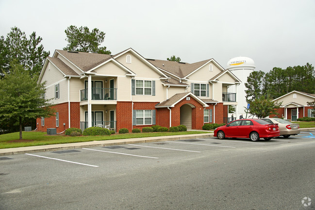 Heron Lake - Heron Lake Apartments