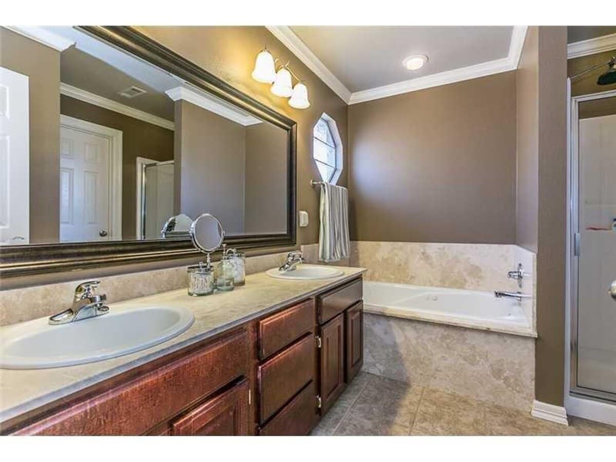 Photo - Nice Home in W Fayetteville