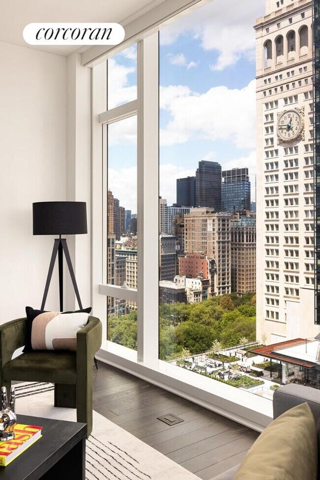 Photo - 45 E 22nd St