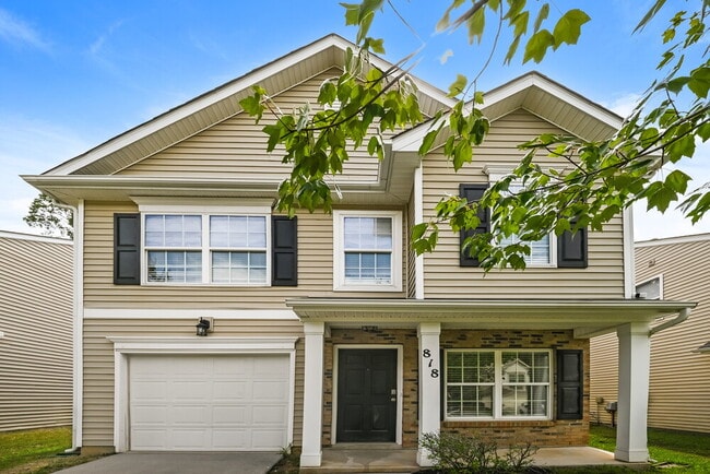 Building Photo - 818 Rook Rd
